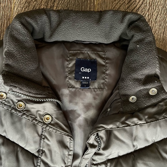 Gray Gap Vest - Picture 3 of 5